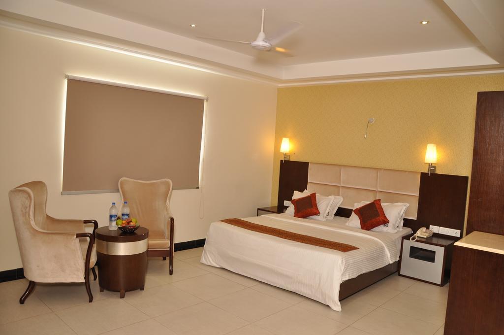 Hotel Shaans Tiruchirappalli Room photo