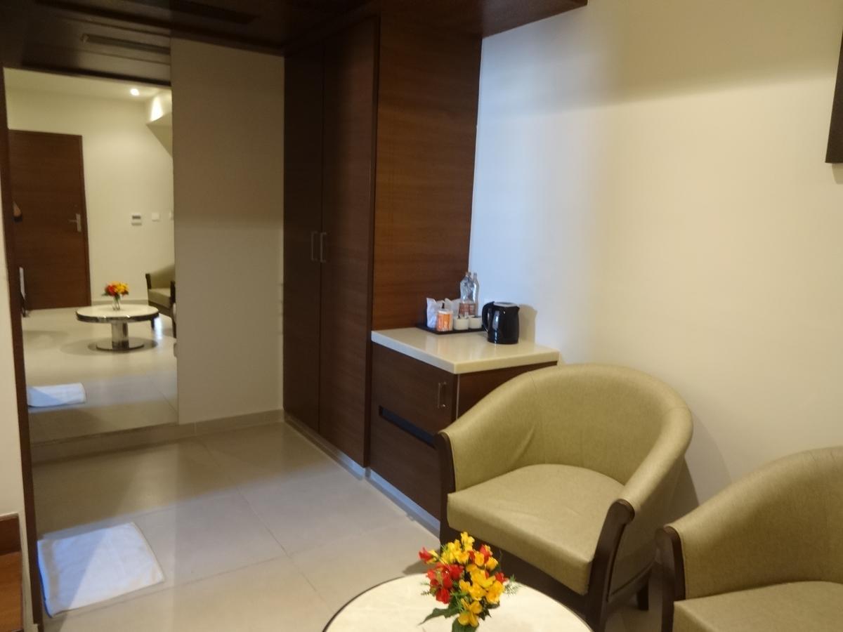 Hotel Shaans Tiruchirappalli Exterior photo