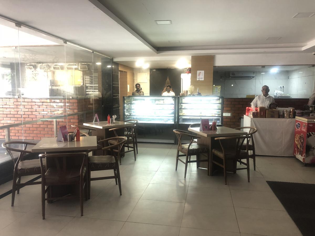 Hotel Shaans Tiruchirappalli Exterior photo