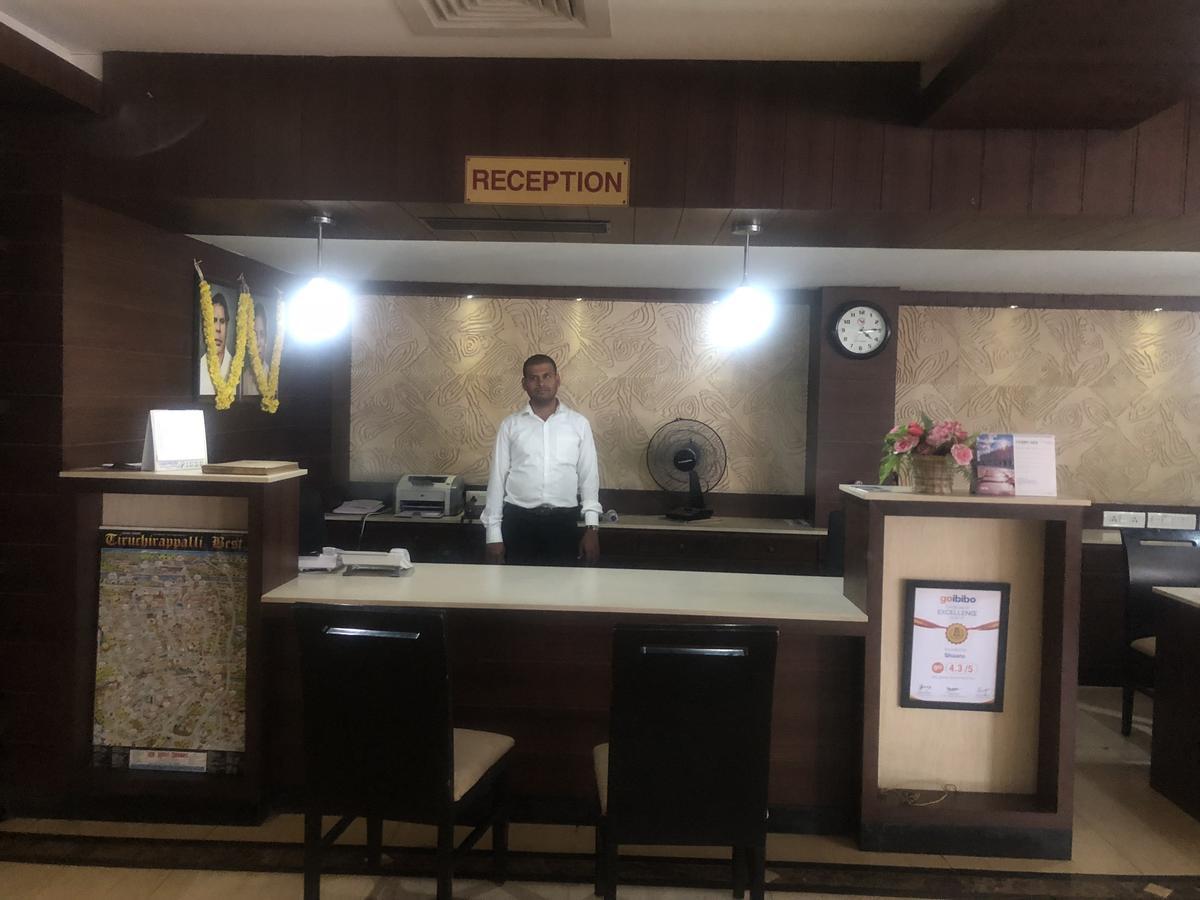 Hotel Shaans Tiruchirappalli Exterior photo