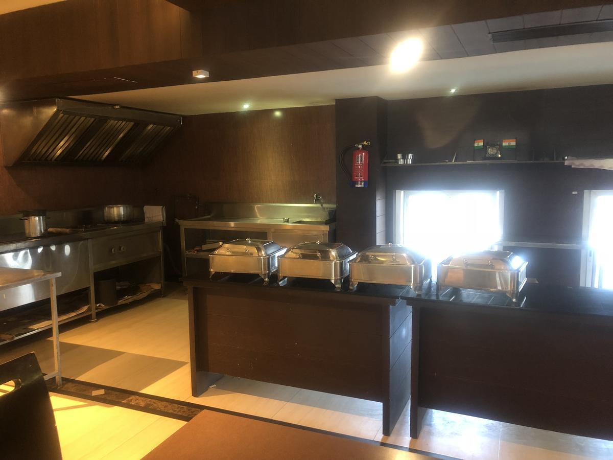 Hotel Shaans Tiruchirappalli Exterior photo