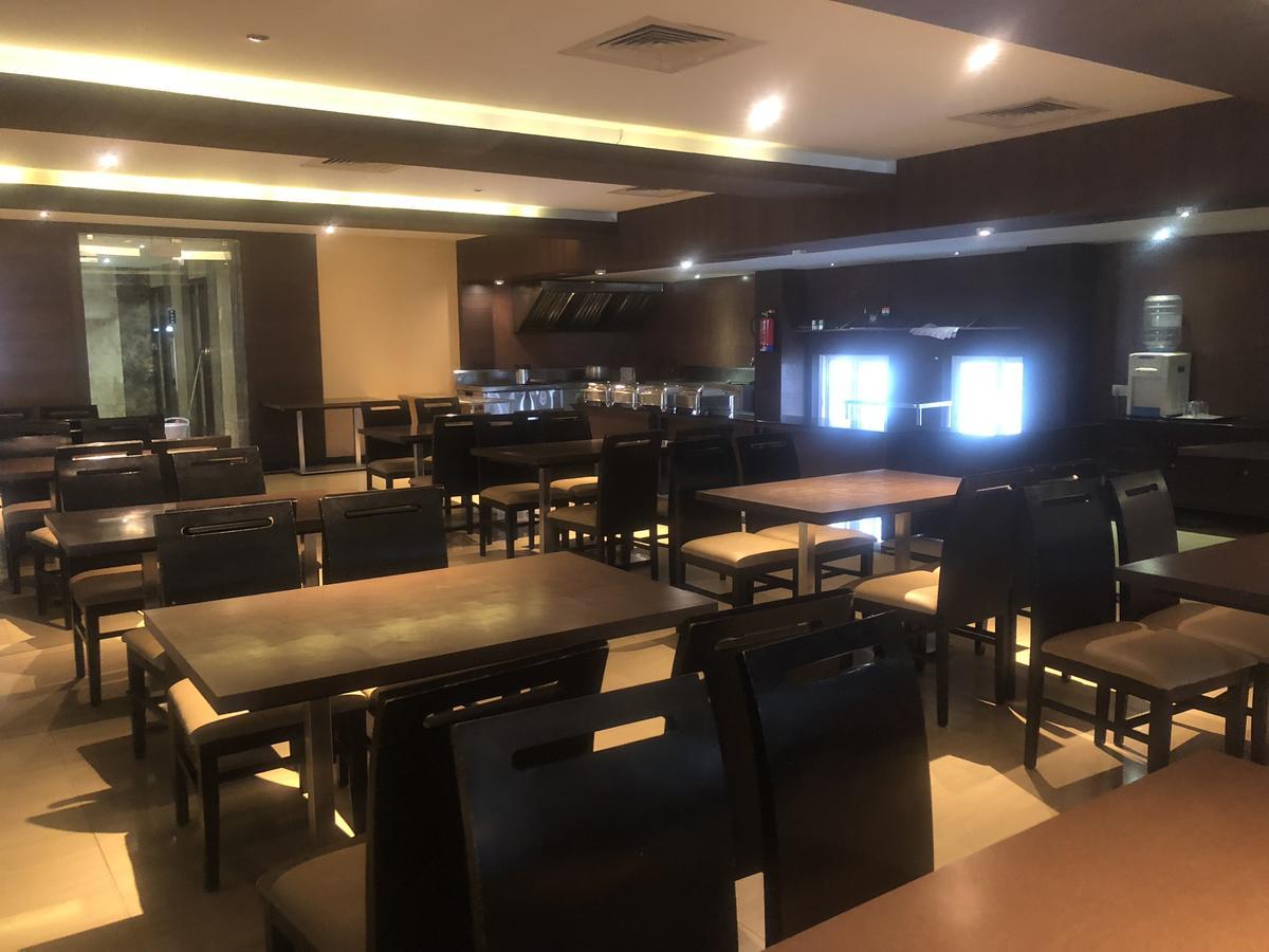 Hotel Shaans Tiruchirappalli Exterior photo