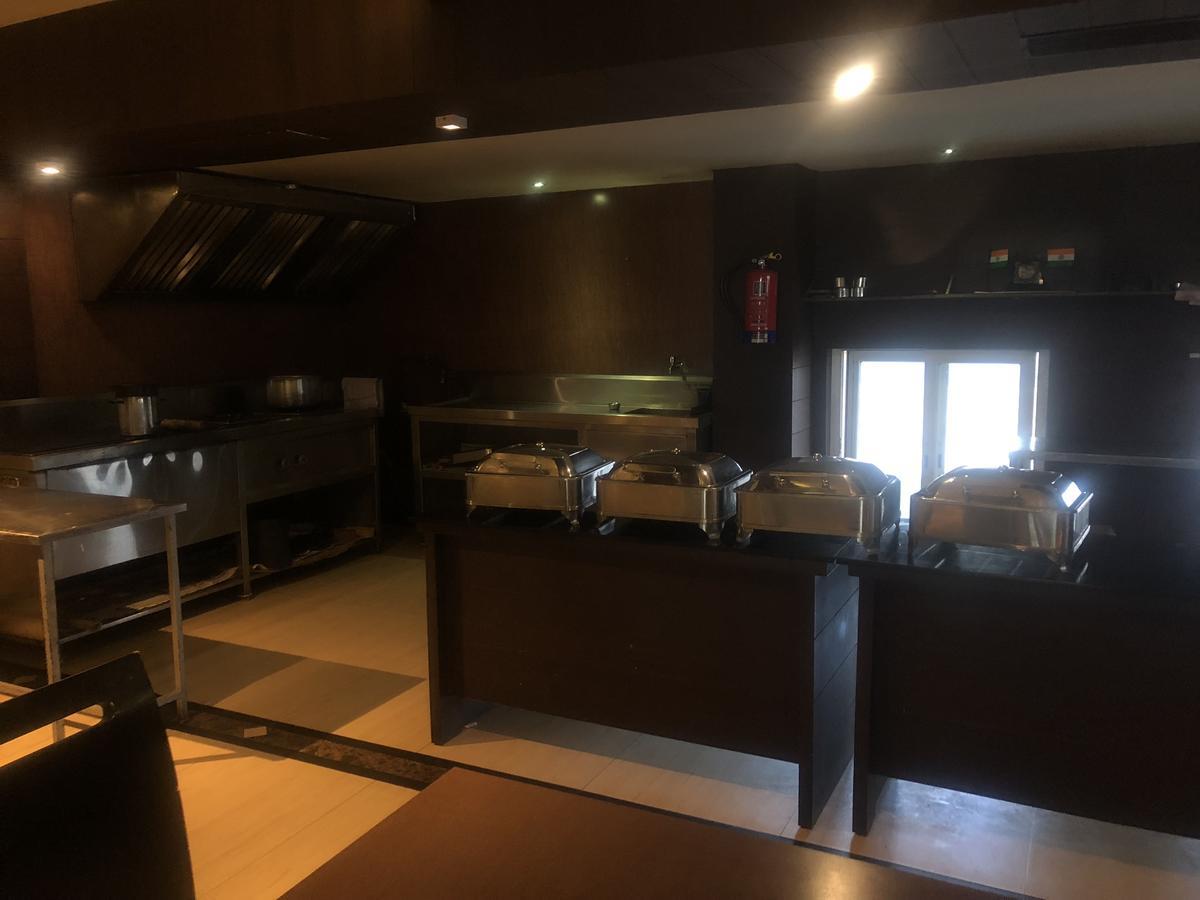 Hotel Shaans Tiruchirappalli Exterior photo